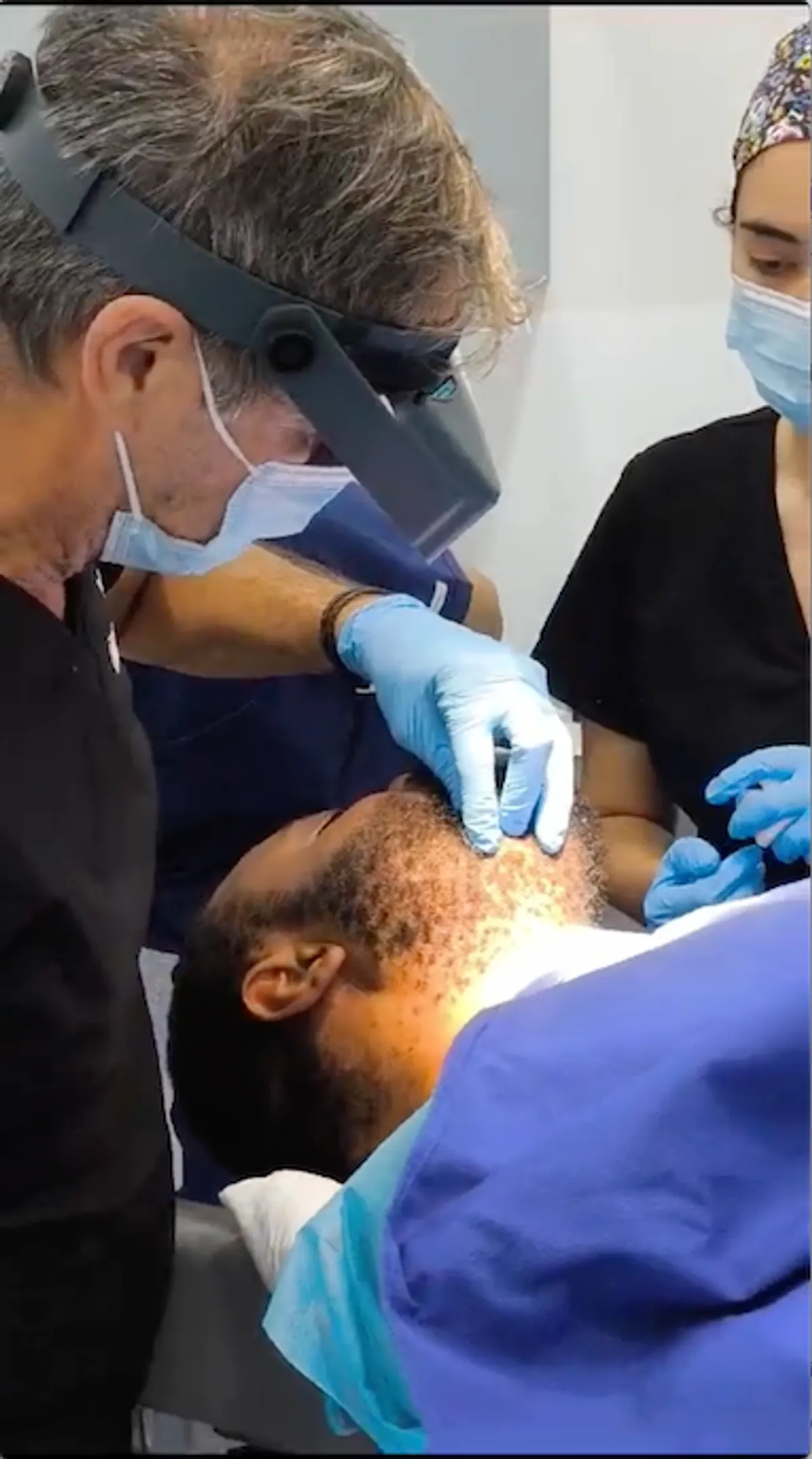 Dr Luis Roberto Trivellini, Malaga, Spain - Photo 1