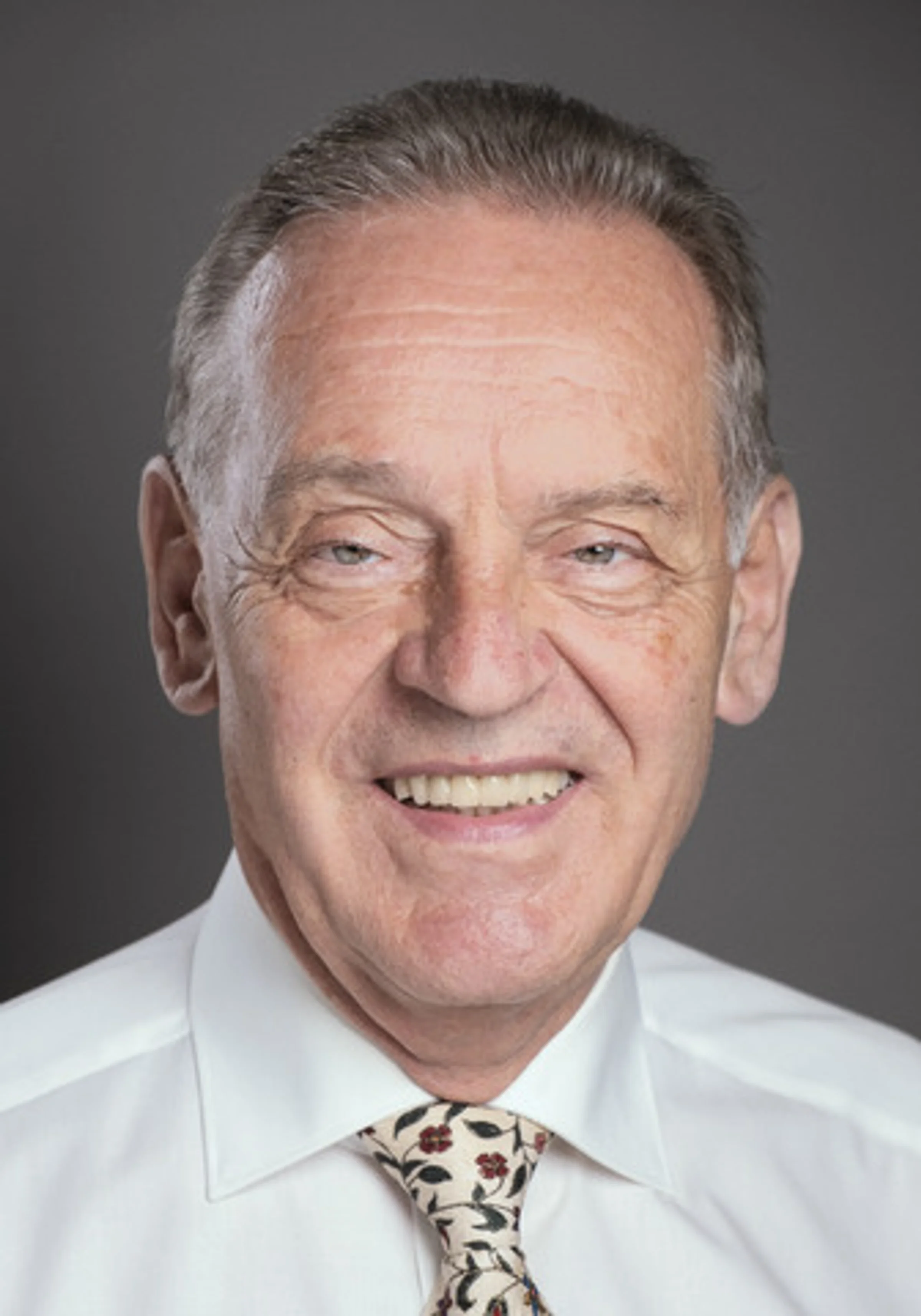 HairHungary, Budapest, Hungría - Photo 3