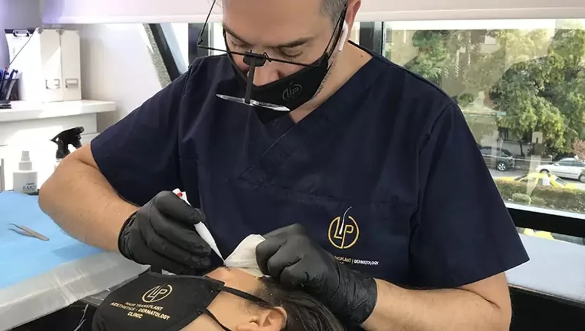 Dr Lefteris Papanikolaou, Athènes, Grèce - Athens, Grèce