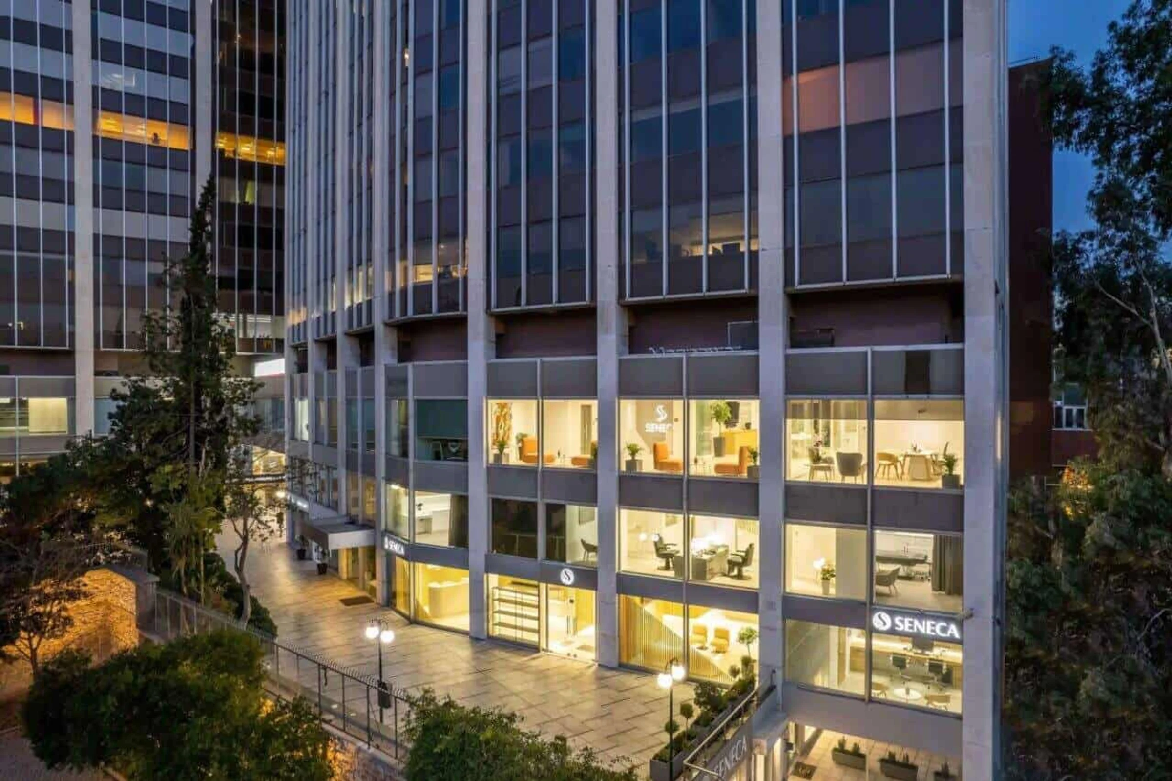 Seneca Medical Group, Grèce - Photo 1